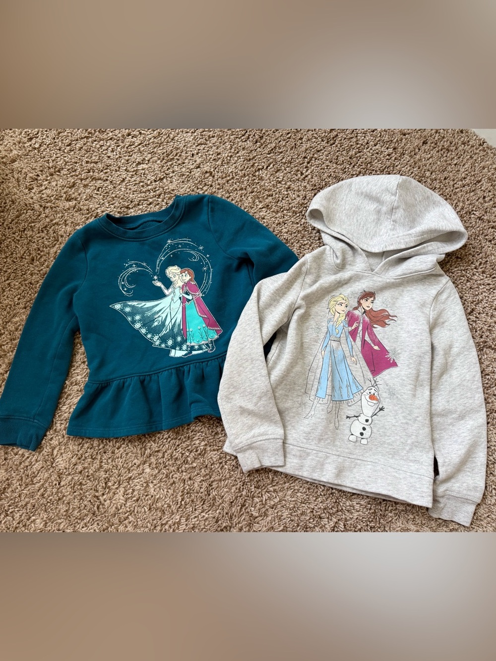 Disney Frozen Girls Sweatshirt & Hoodie Bundle Size 4/4T